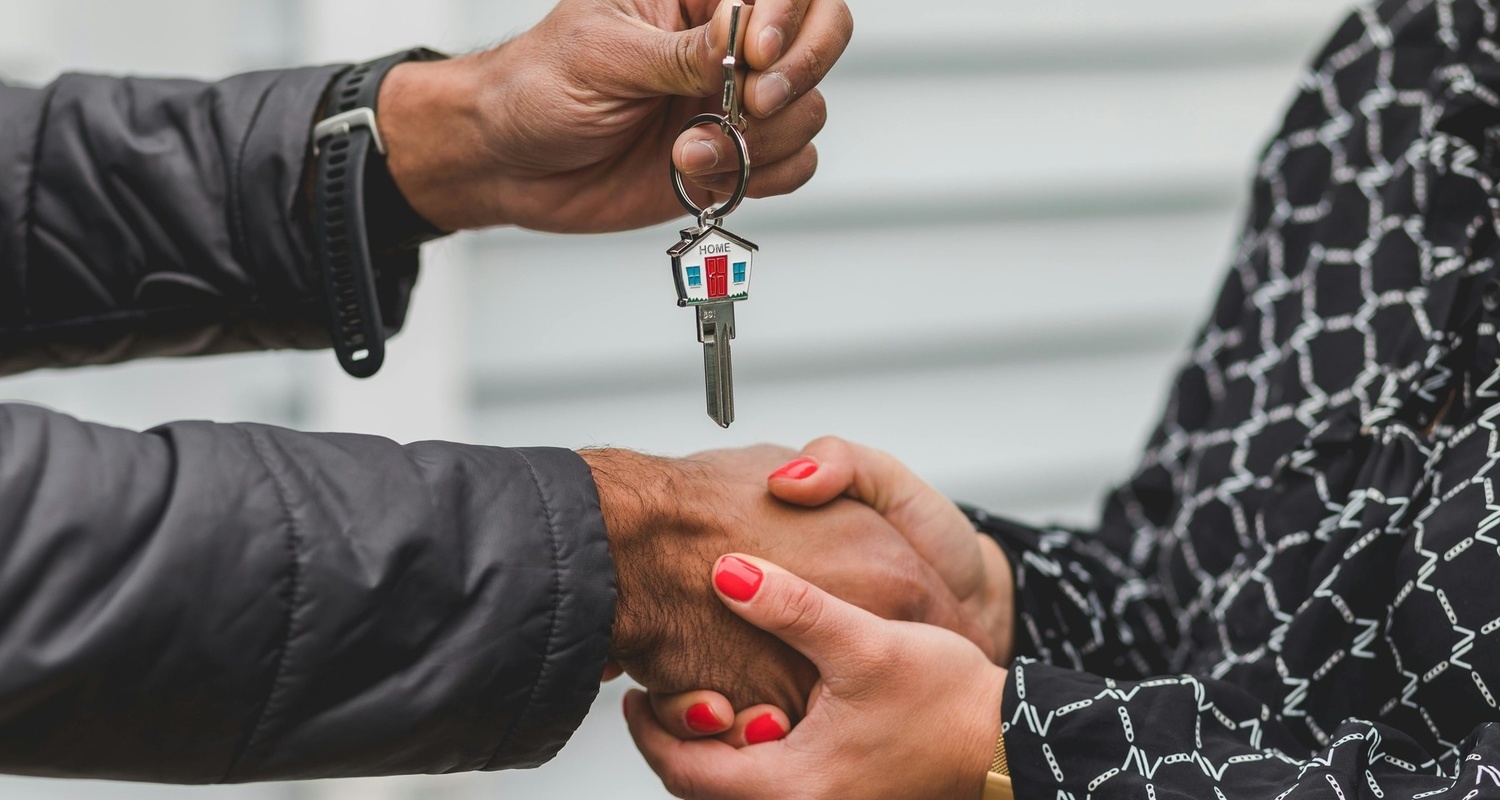 kako-kupiti-nepremicnino-1/pexels-rdne-8293778